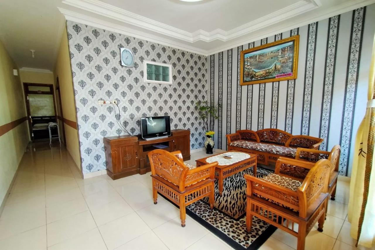 Villa Neza Sarangan Exterior foto